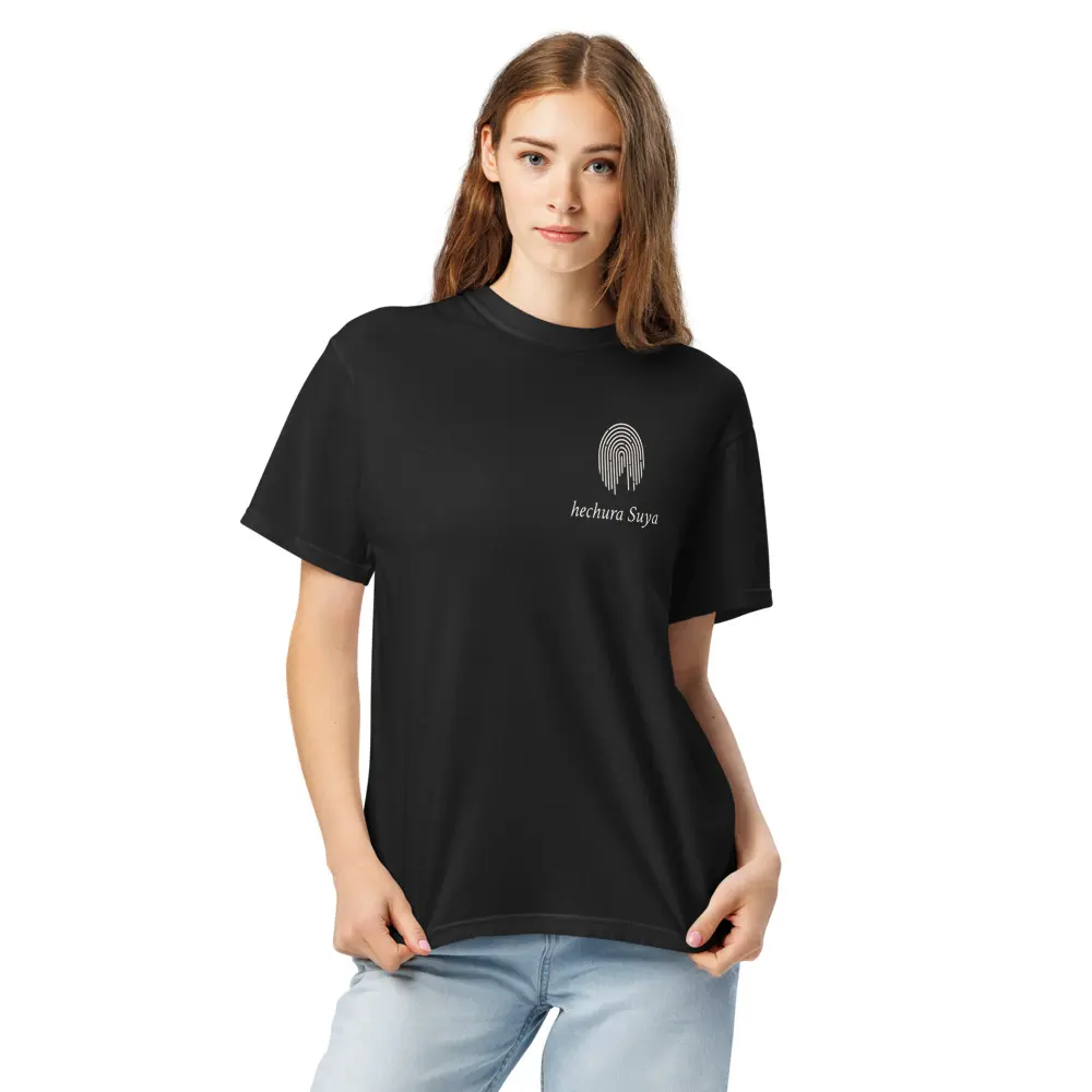 Nada Viene de Mí Tee, front